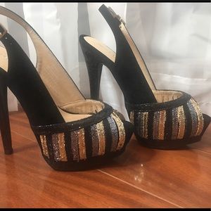 Size 7 New Fab Shoes. Black, Grey, Silver & Gold